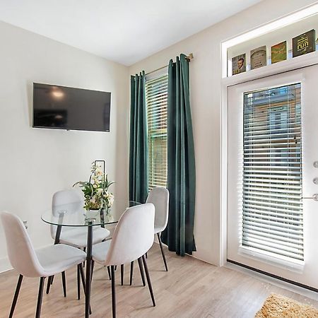 Luxury Studio Near Dt フォートワース エクステリア 写真